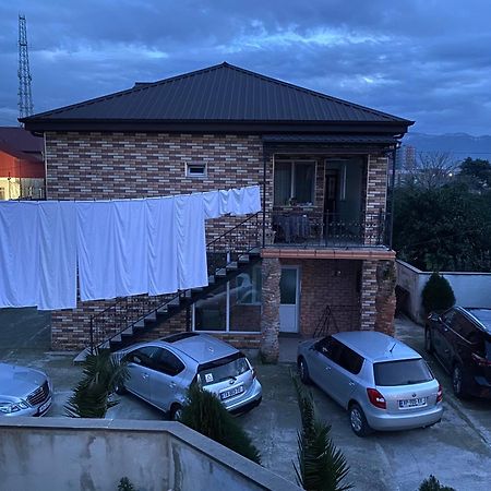 Kochalidze Family Apartment Batumi Luaran gambar