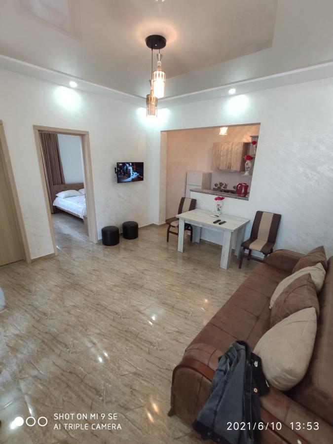 Kochalidze Family Apartment Batumi Luaran gambar